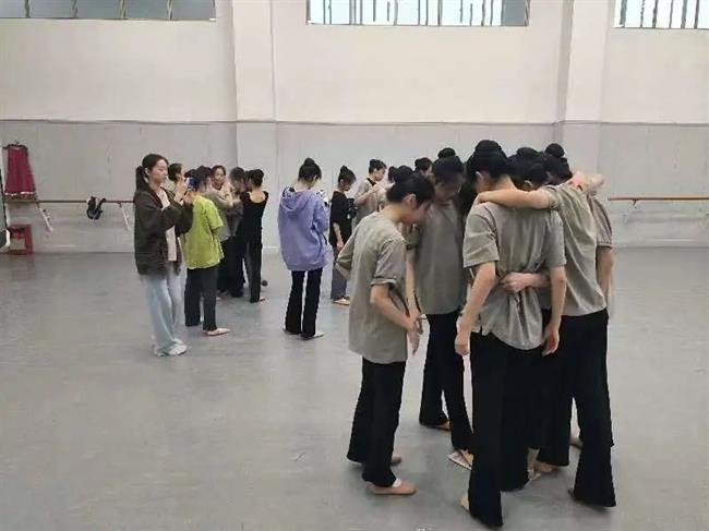 2.jpg 2.jpg